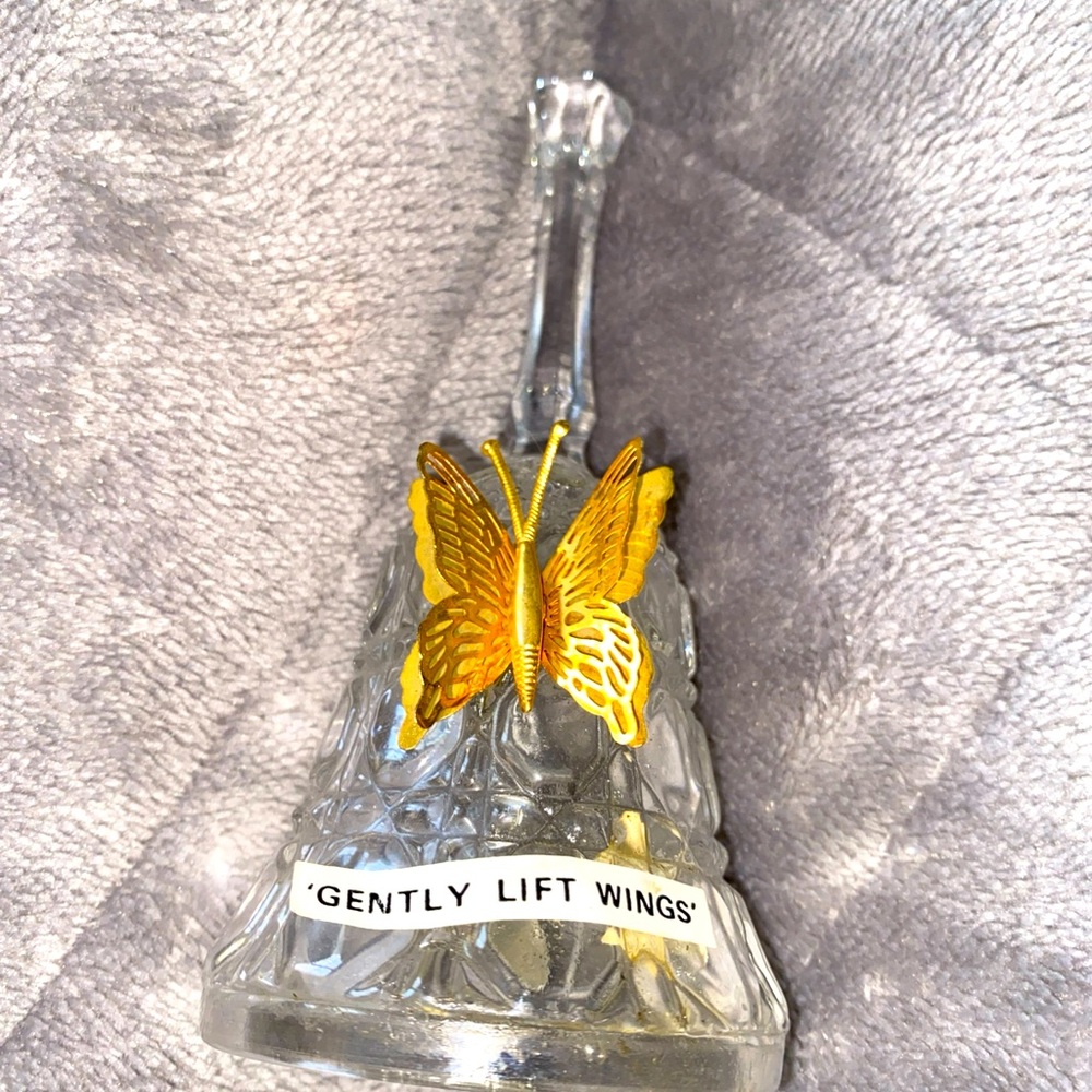Vintage Lefton  Crystal Bell Gold  Butterfly  Applique ‎ 05732